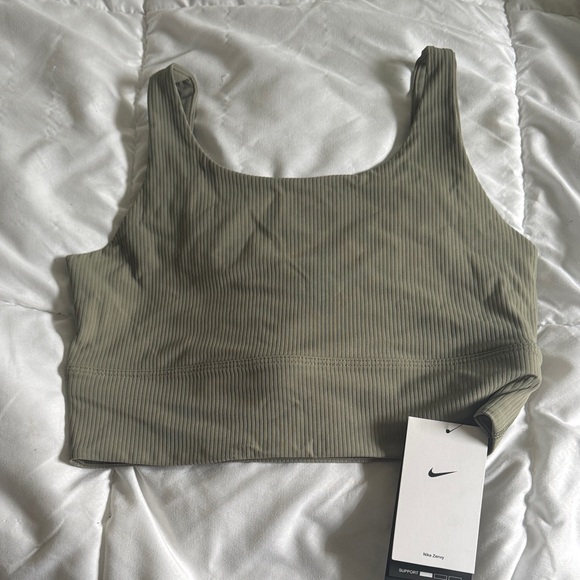 Nike Sage Green Ribbed Sports Top - Picture 1 of 5